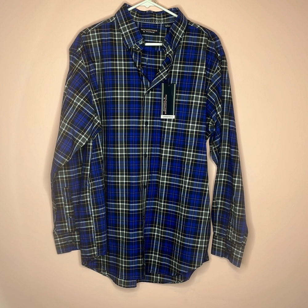 NWT Roundtree and Yorke Dress Shirt